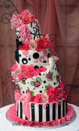 Diseño novedoso de pastel para una quinceañera cool