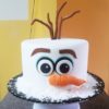Olaf de frozen en pastel